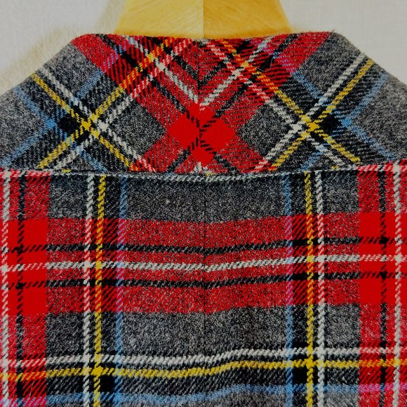 Vintage Pendleton, 100% Virgin Wool, Red and Grey Tartan plain. Pristine conditi - Picture 4 of 10